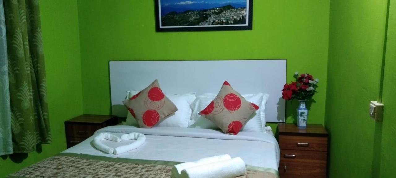 Beverly Hills Home Stay Darjeeling  Buitenkant foto