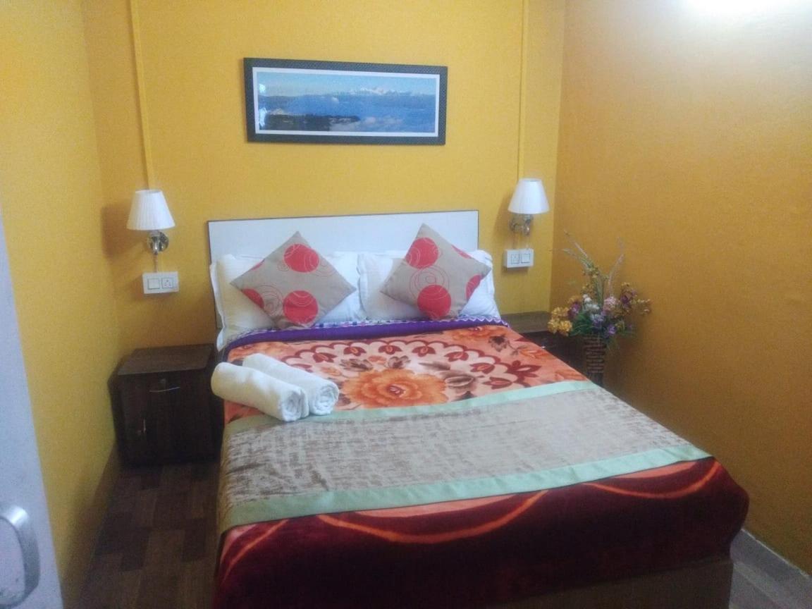 Beverly Hills Home Stay Darjeeling  Buitenkant foto