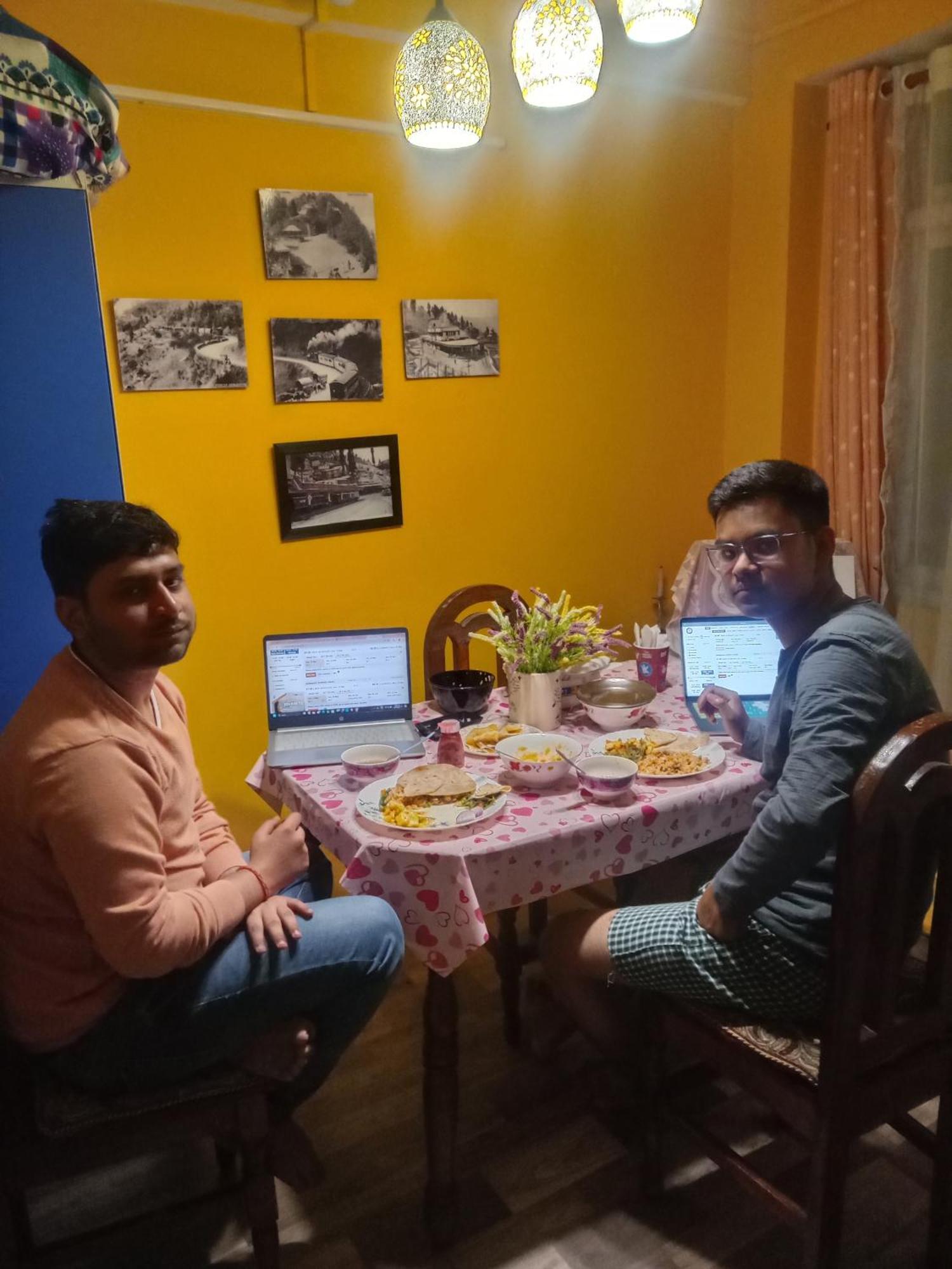 Beverly Hills Home Stay Darjeeling  Buitenkant foto