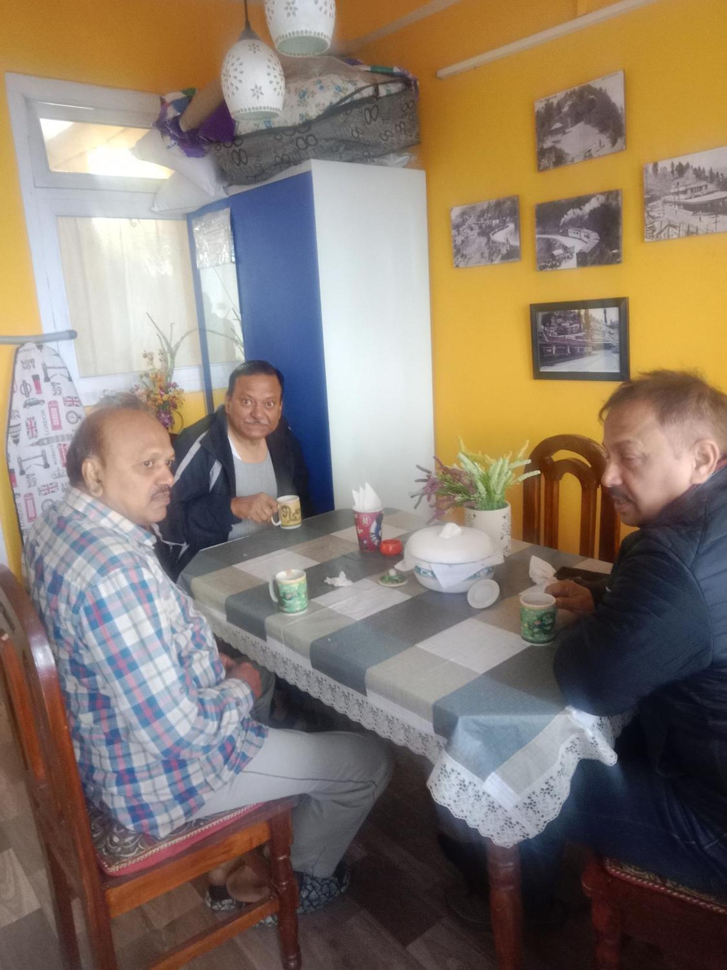 Beverly Hills Home Stay Darjeeling  Buitenkant foto